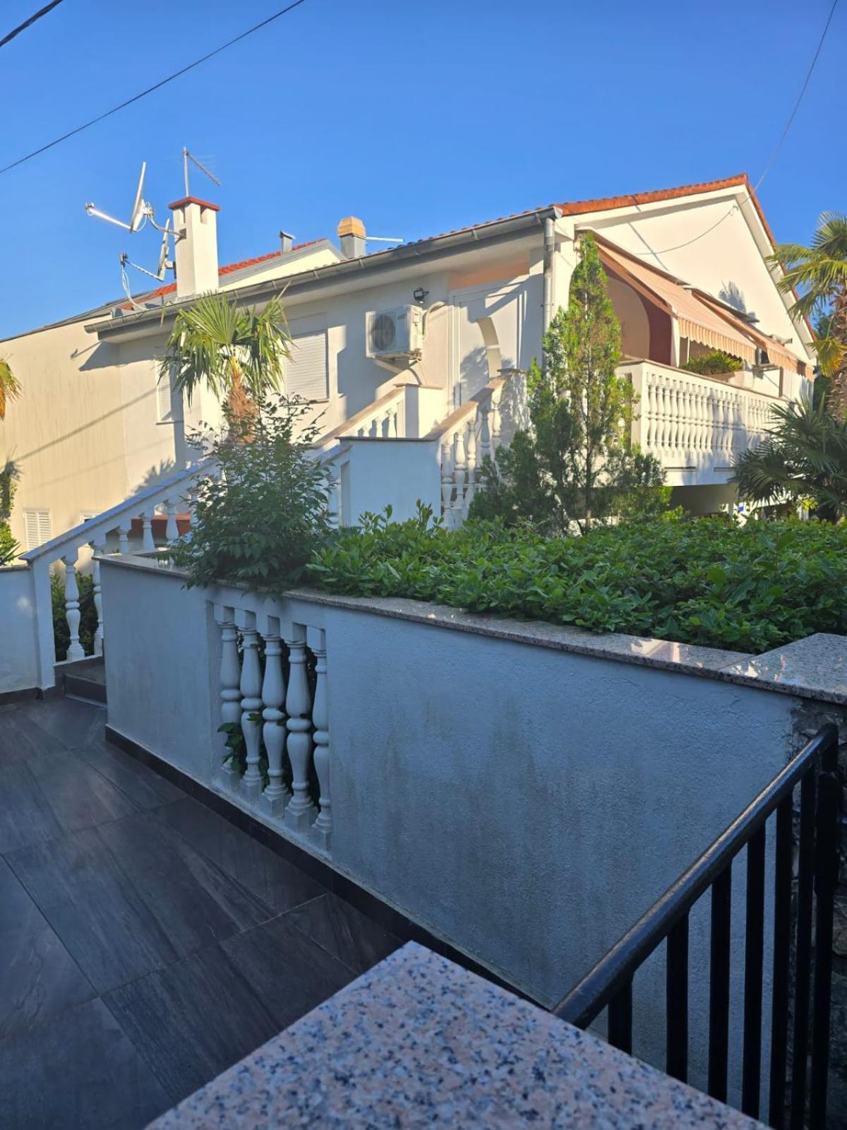Apartments Stjepan Malinska Exterior foto